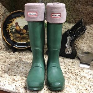 Women’s Tall Hunter Rain boots WITH grey sock